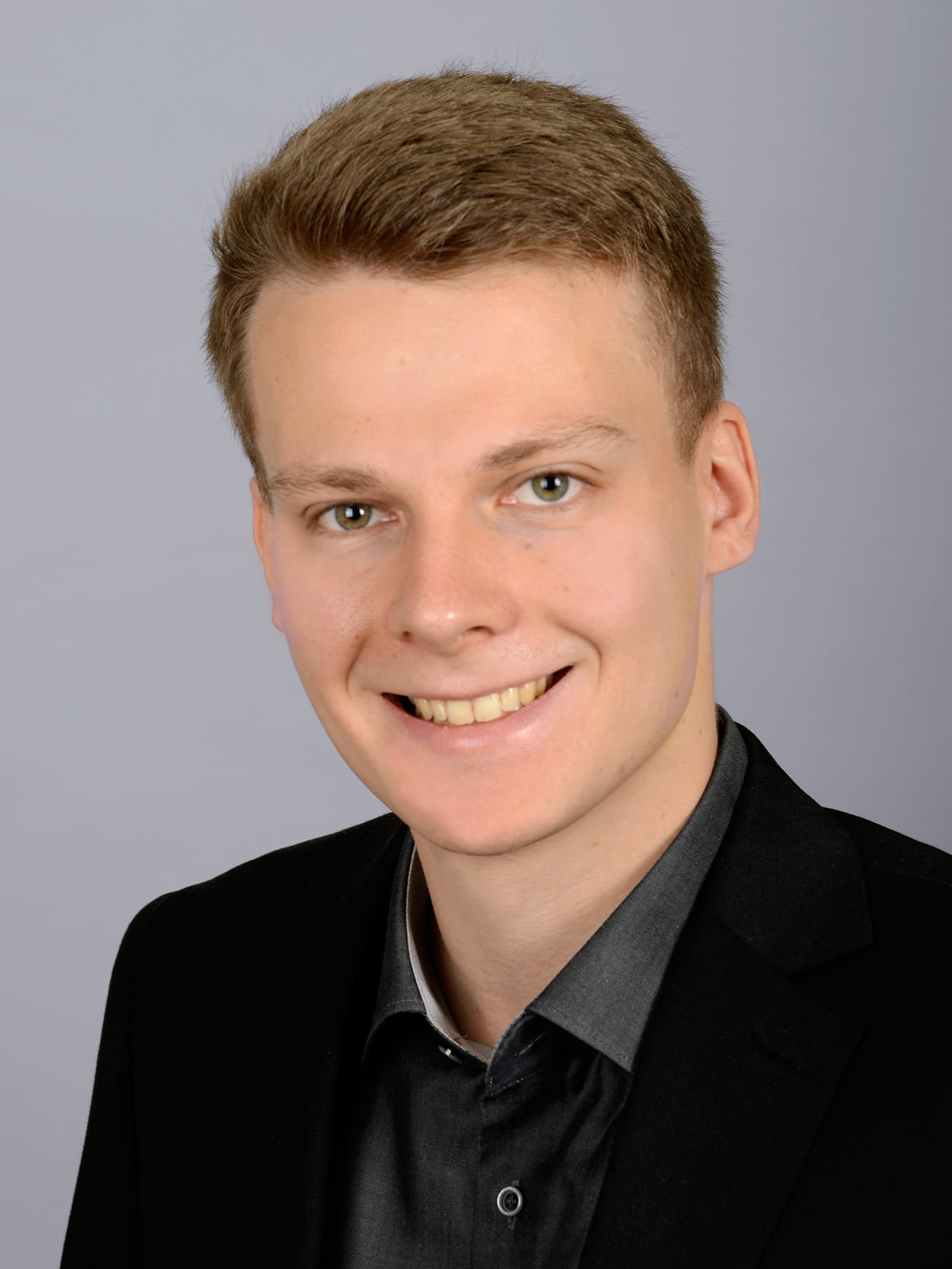 Stefan Greger
Consultant Business Integration
 FIS Informationssysteme und Consulting GmbH